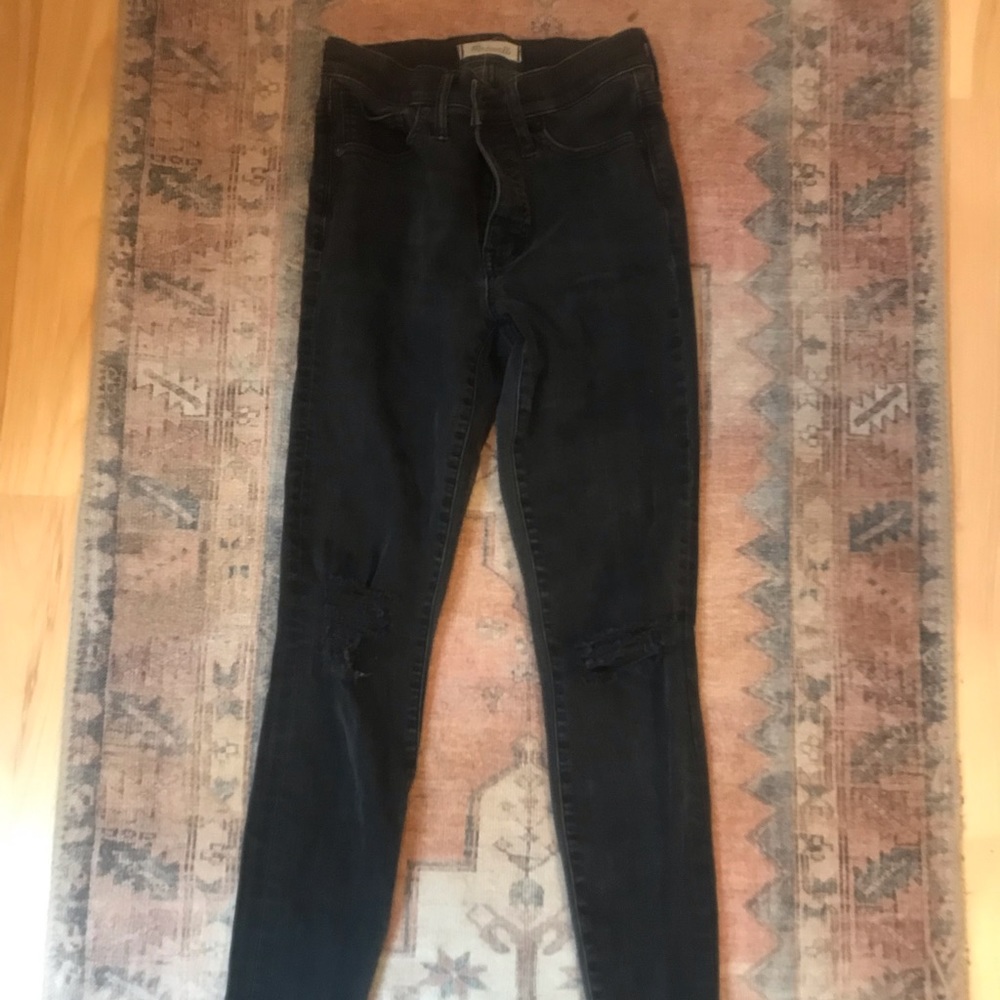 Madewell size 26 9" high rise distressed black jeans